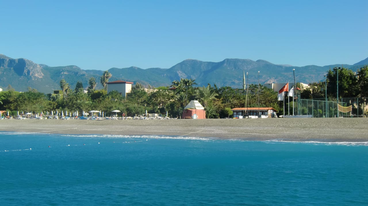 Blick auf die Anlage aus dem Meer Labranda Alantur Resort