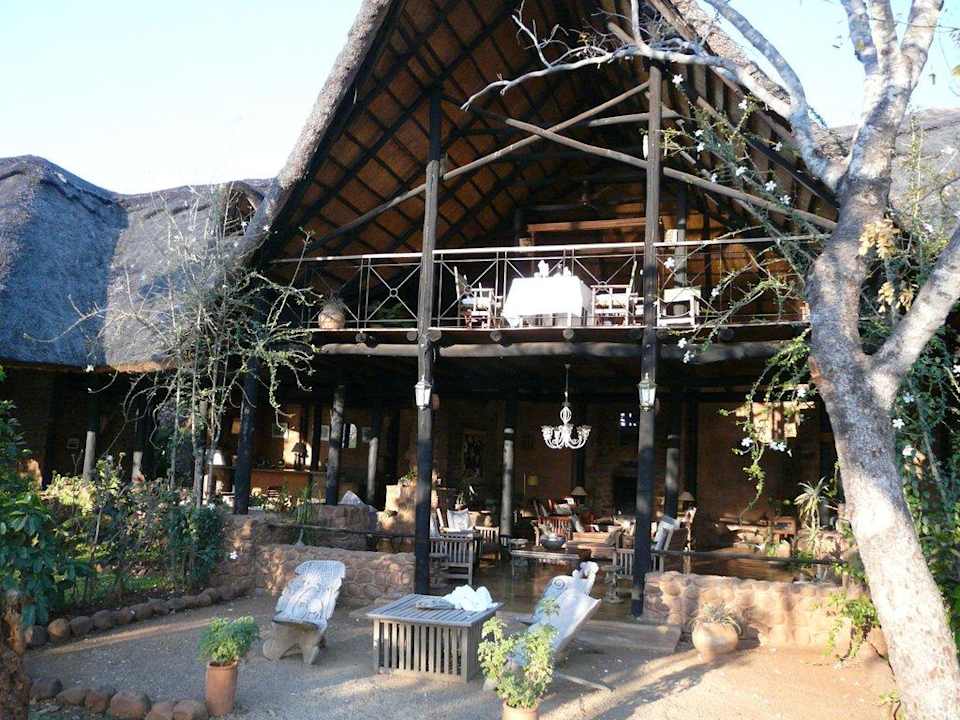 Hauptgebäude Hotel Stanley Safari Lodge - All Incl