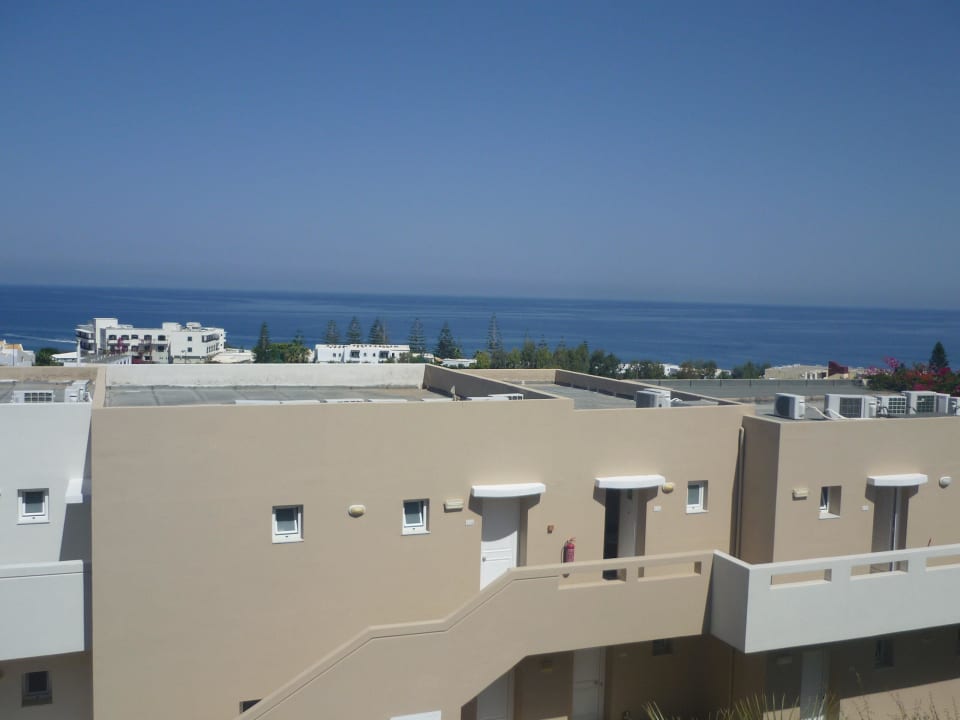 Vom Balkon aus Grand Hotel Holiday Resort