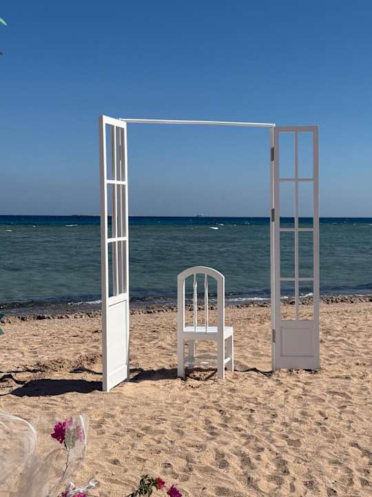 Strand Premier Le Reve Hotel & Spa