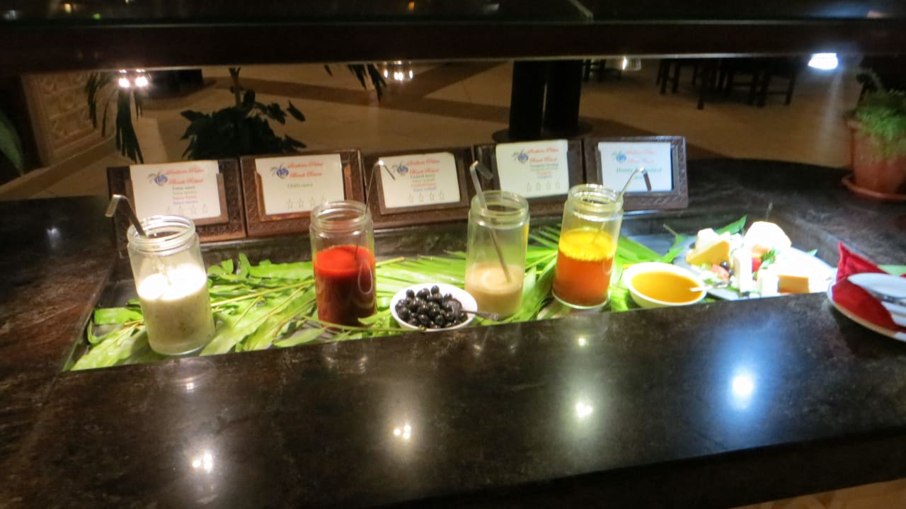 Ausschnitte des abendlichen Buffet`s Hotel Southern Palms Beach Resort