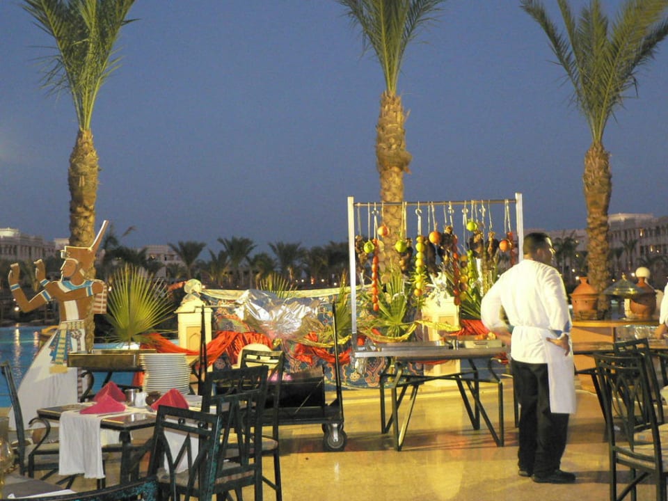 Spezialitäten vom Grill Pickalbatros Palace Resort