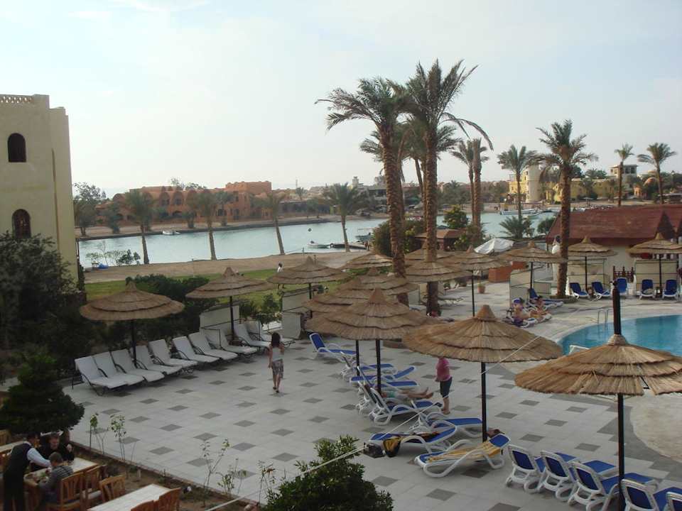 Территория Panorama Bungalows Resort El Gouna