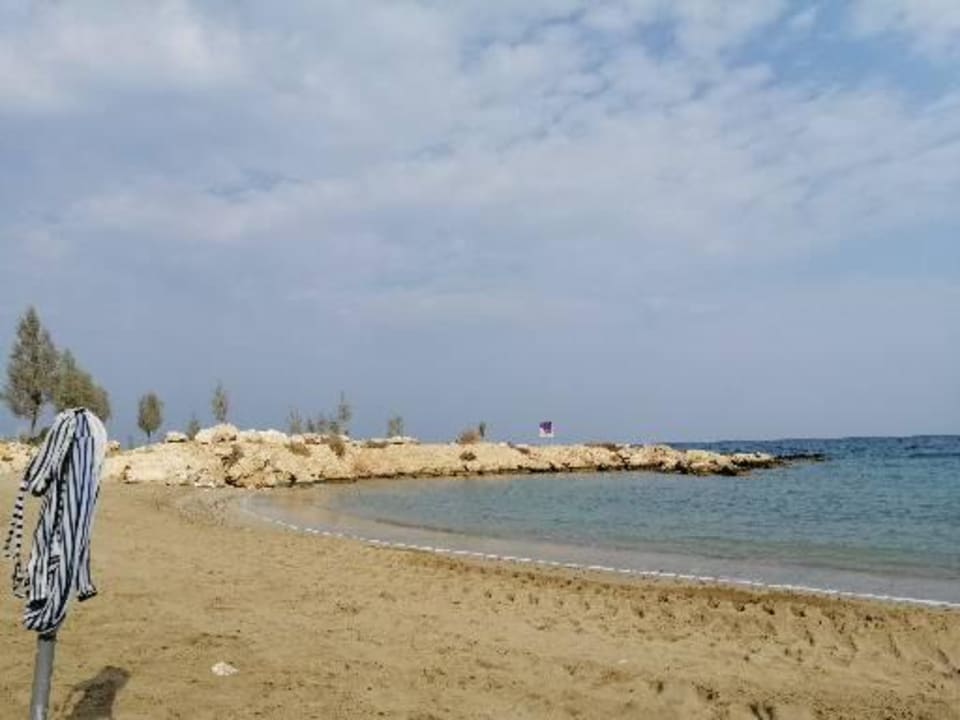 Strand Crystal Springs Beach Hotel