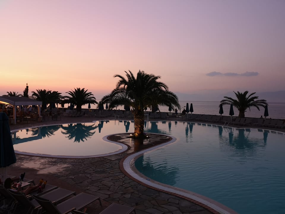 Pool Hotel Mareblue Beach