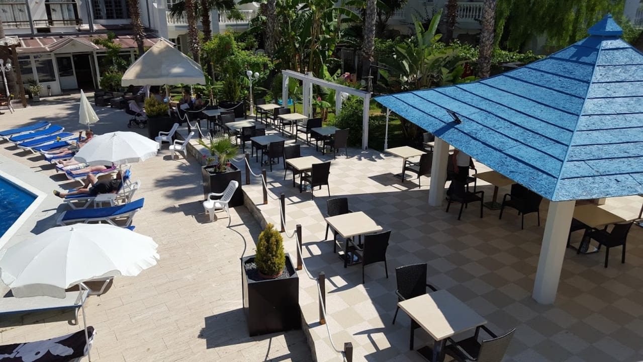 Gastro La Hotel & Resort
