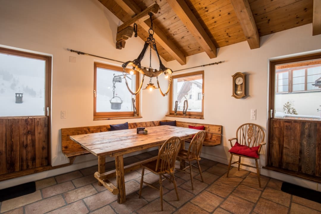 Wohnen/Essen Ferienwohnung Chasa La Tschuffa