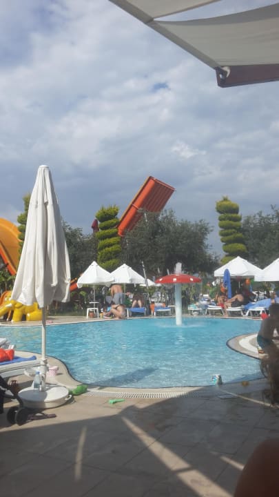 Spass Saturn Palace Resort Hotel