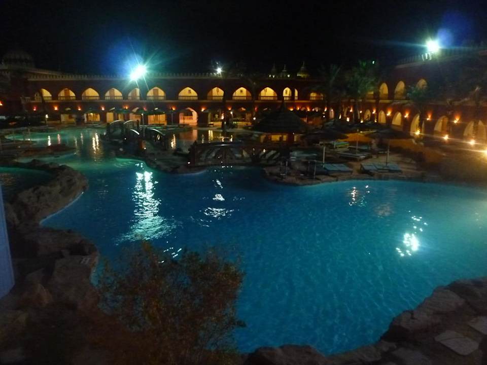 Вечерком Pickalbatros Alf Leila Wa Leila Resort - Neverland Hurghada