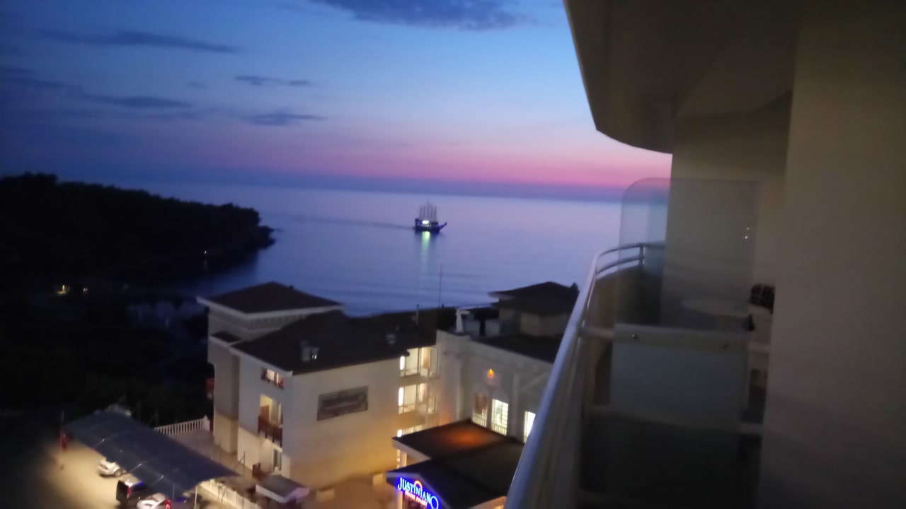 Ausblick Laguna Beach Alya Resort & Spa Hotel