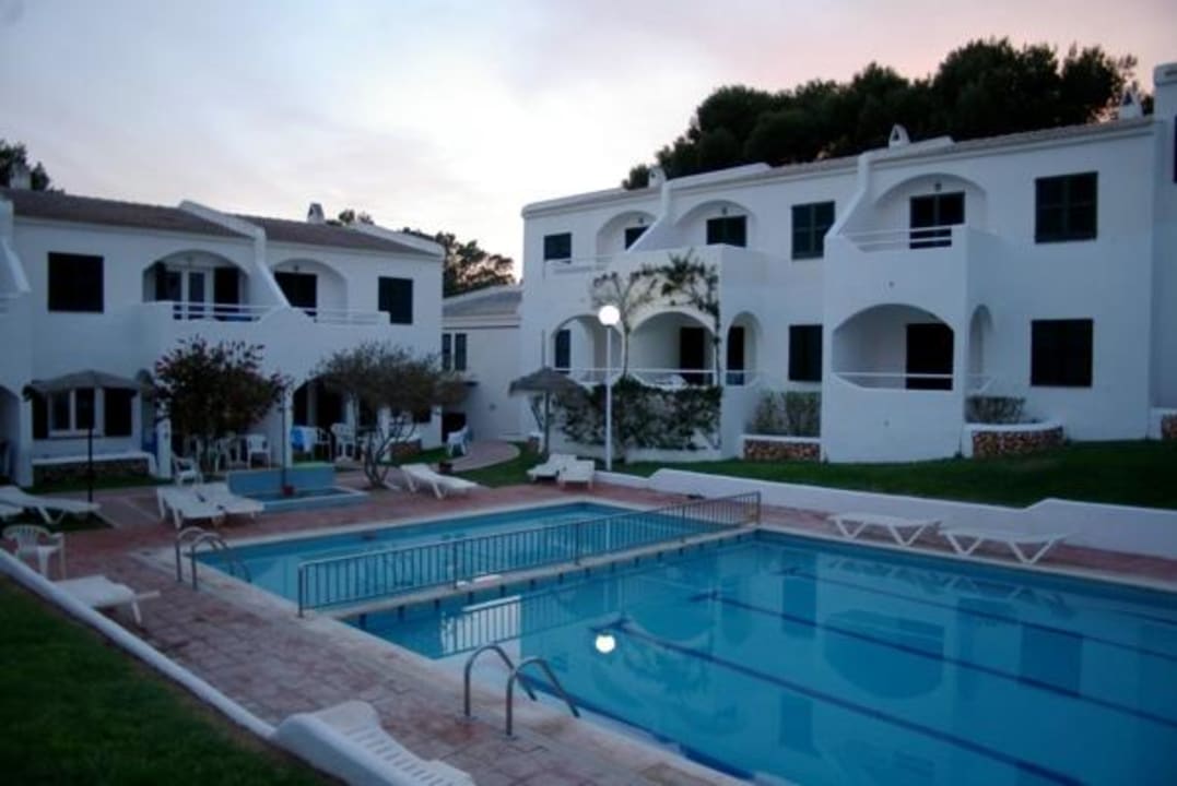 Sonnenuntergang am Pool Playa Parc Apartments