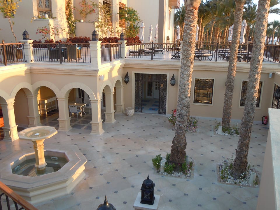 Innenhof des Steakhouse und Fischrestaurant Makadi Spa - Adults only