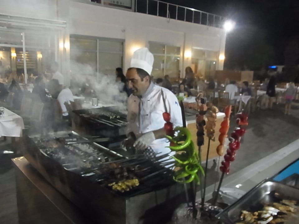 Grill am Pool Saturn Palace Resort Hotel