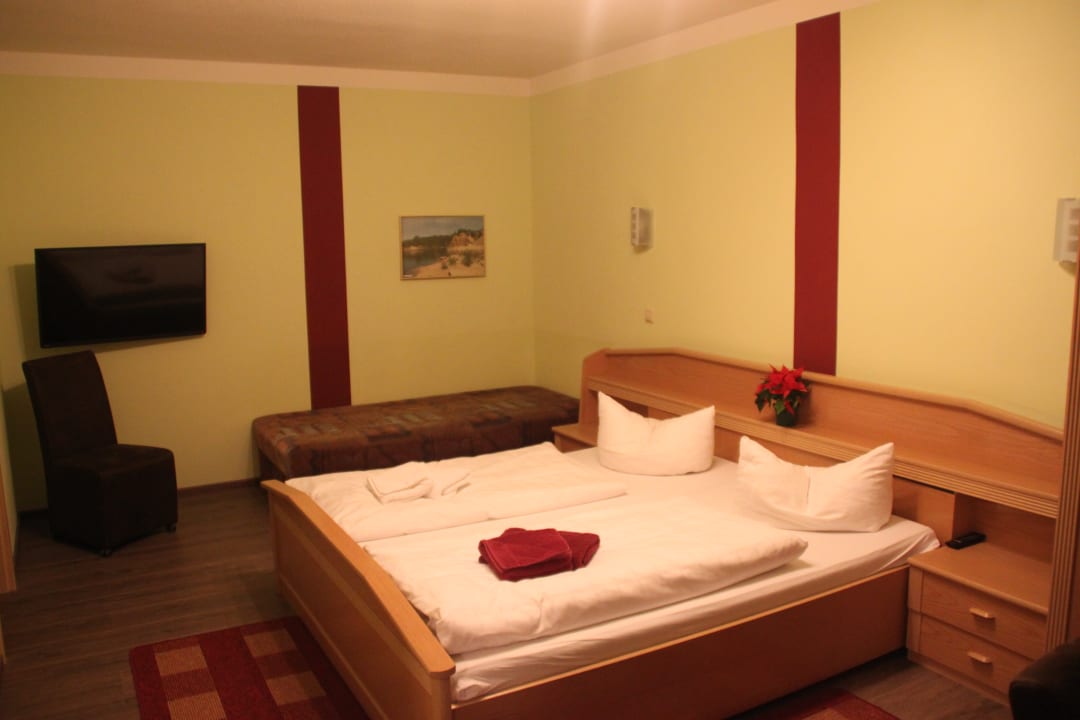 Zimmer Pension Body Sun