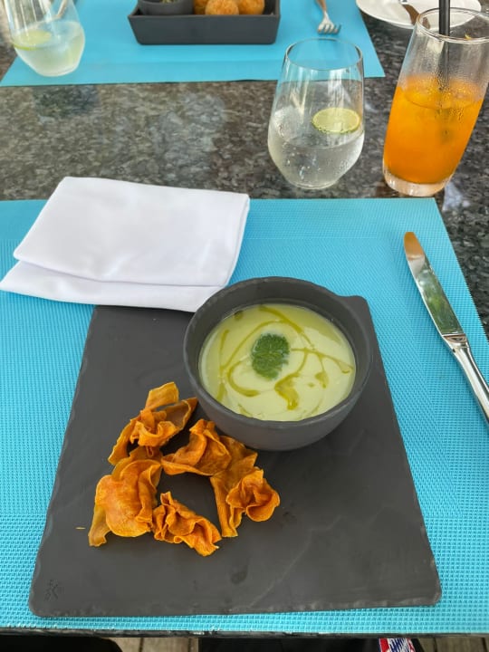 Gastro Outrigger Maldives Maafushivaru Resort