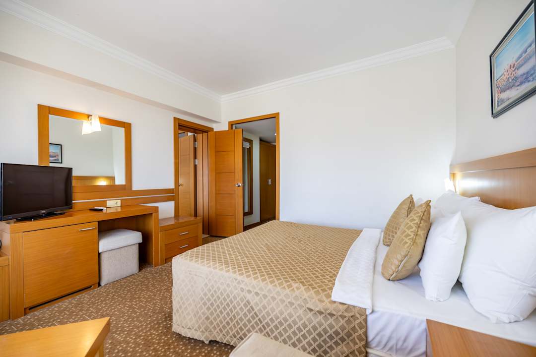 Zimmer Hotel The Holiday Resort