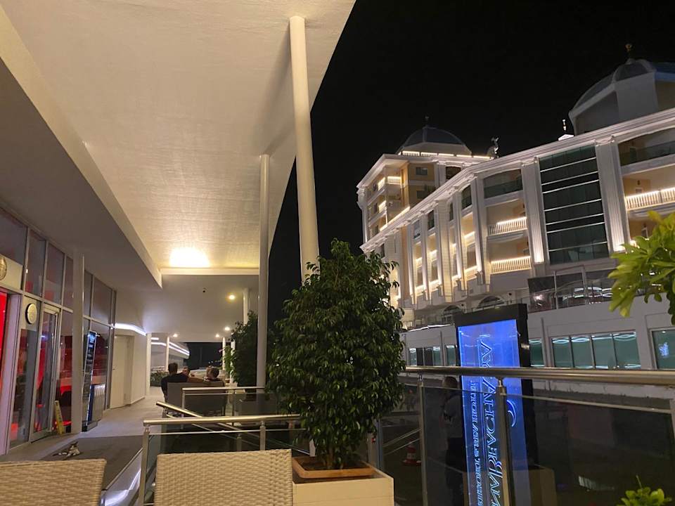 Gartenanlage Laguna Beach Alya Resort & Spa Hotel