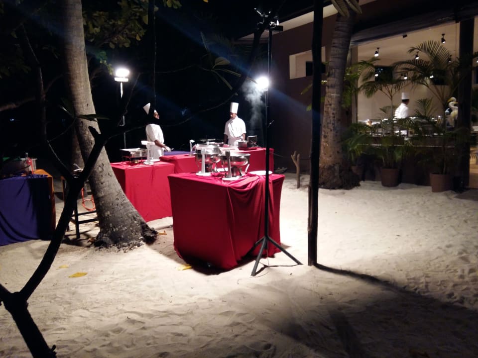 Embudu Embudu Village