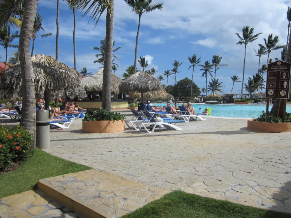 Pool Punta Cana Princess All Suites Resort & Spa