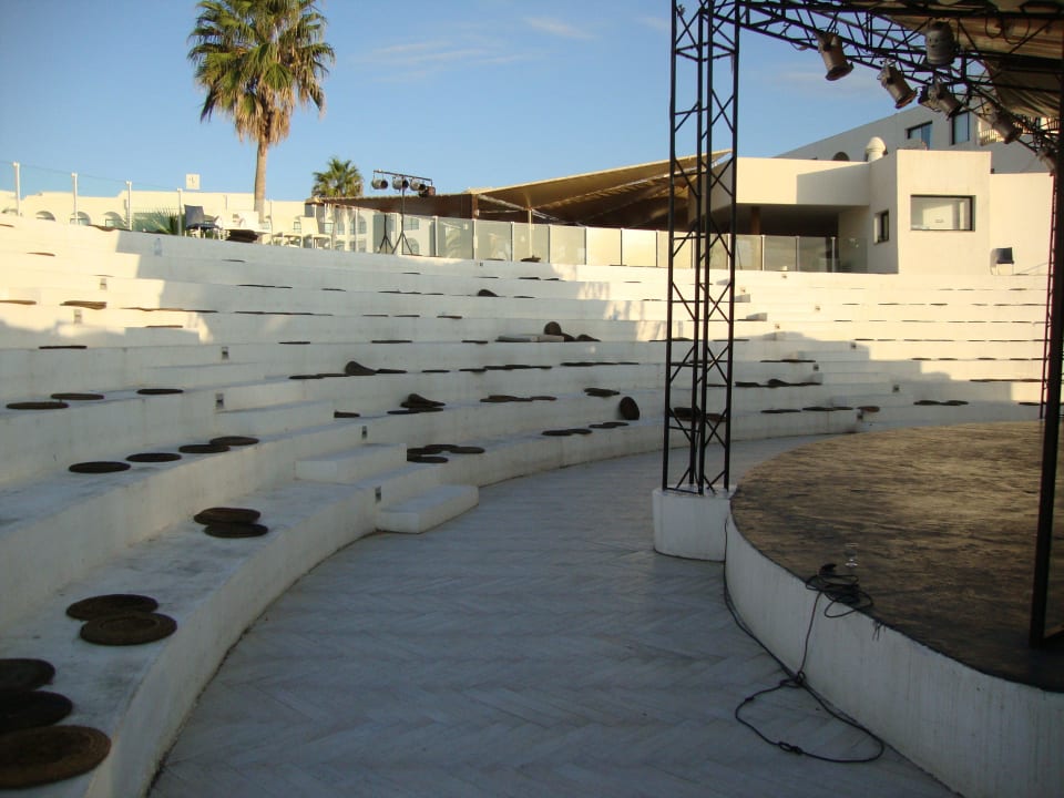 Reich der Abendshows Nozha Beach Resort & Spa