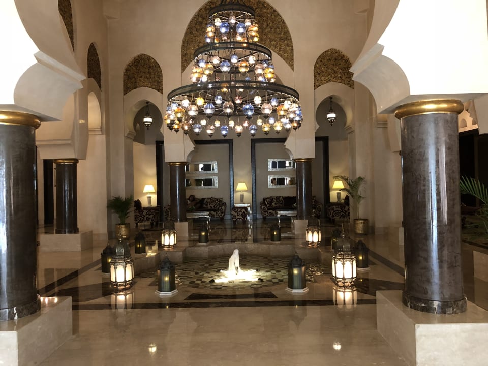 Lobby Miramar Al Aqah Beach Resort