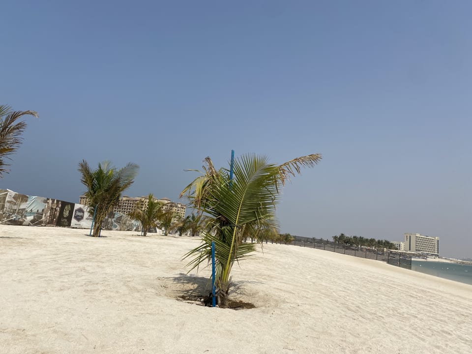 Strand Hampton by Hilton Marjan Island