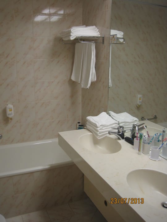 Bad DEKRA Congresshotel Wart