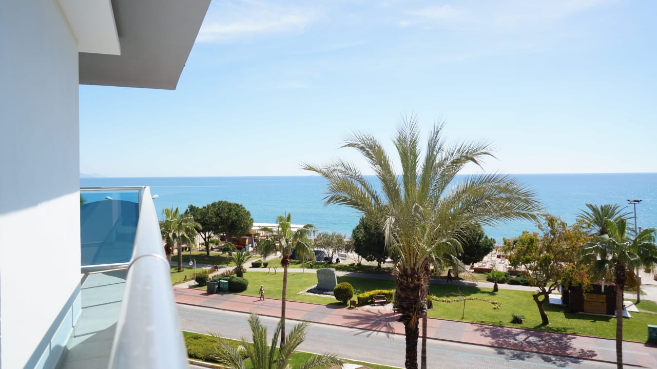 Ausblick Arsi Enfi City Beach Hotel