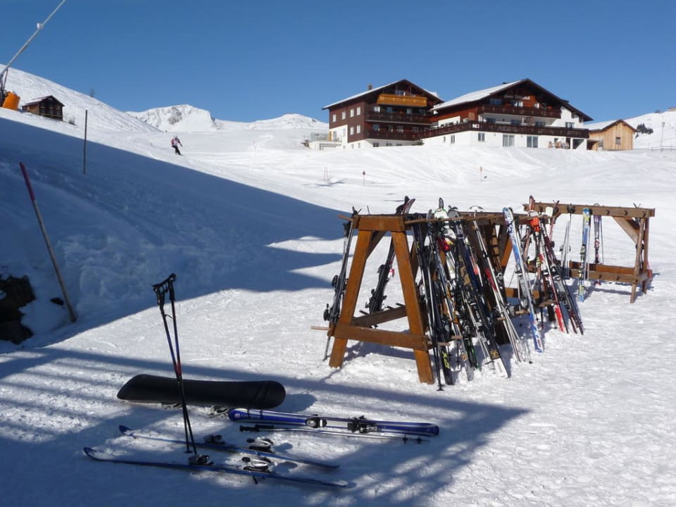 Zum Hotel Hotel Alpenstern