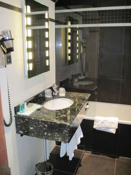 Bad Hotel Royal Saint Germain