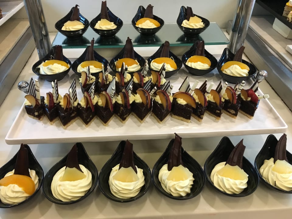 Gastro Serenity Alpha Beach