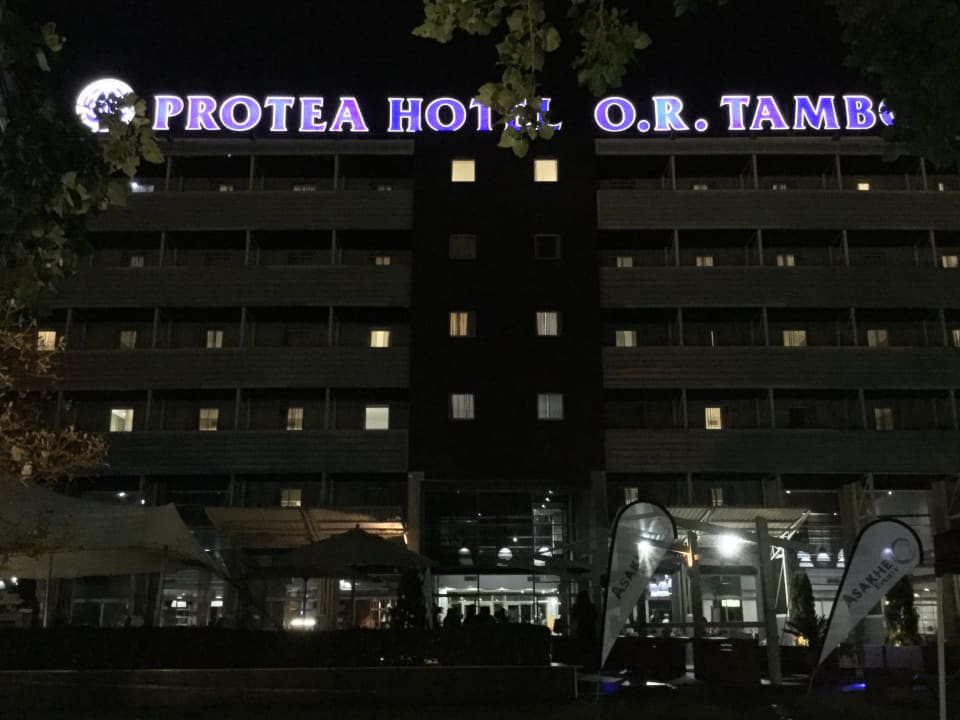 Außenansicht Protea Hotel Transit O.R. Tambo Airport