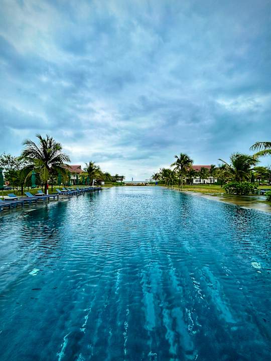 Pool ROBINSON NAM HOI AN