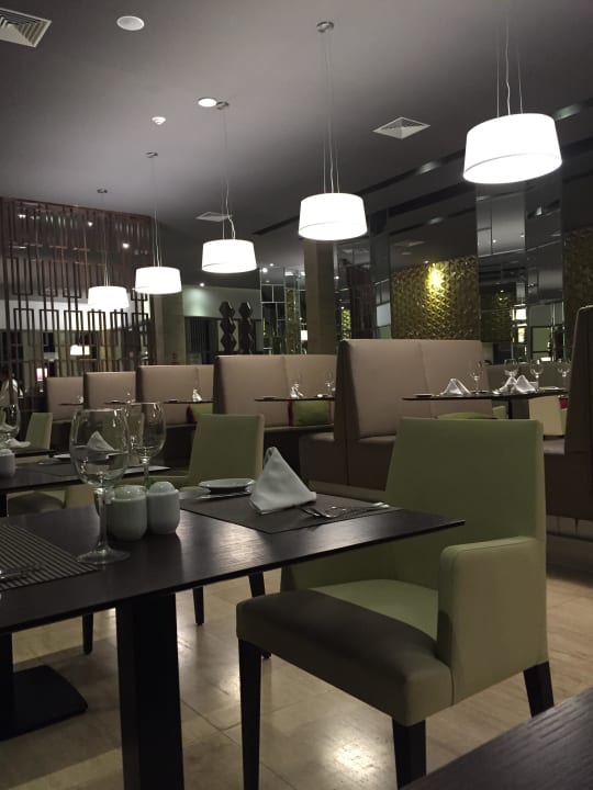 Hauptrestaurant Platinum Yucatan Princess All Suites & Spa Resort - Adults only