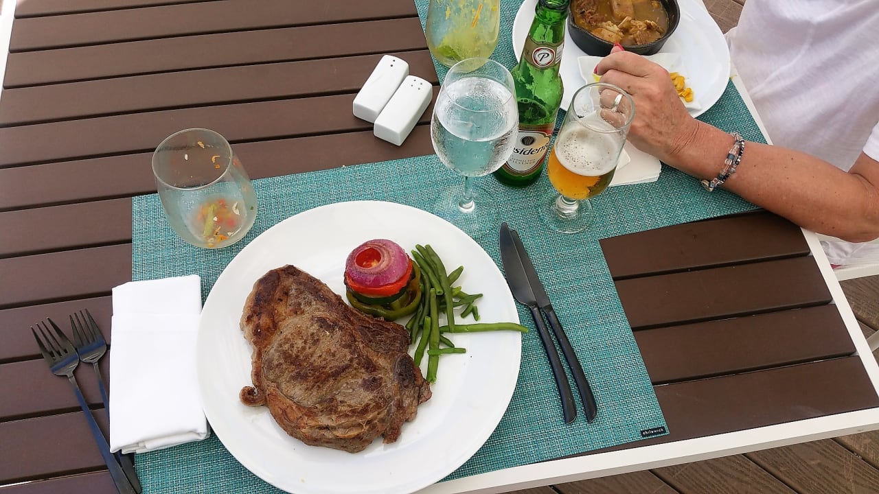 Leckeres Essen im Helios TRS Turquesa Hotel - Adults only