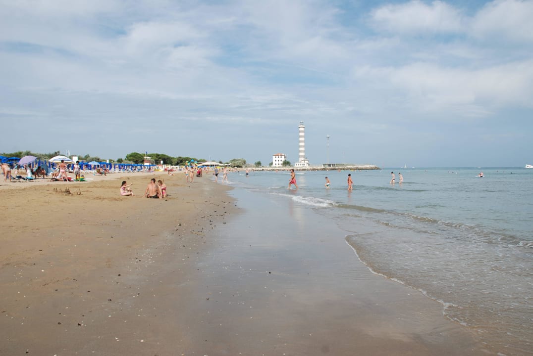 Blick Richtung Leuchtturm  Hotel Fenix