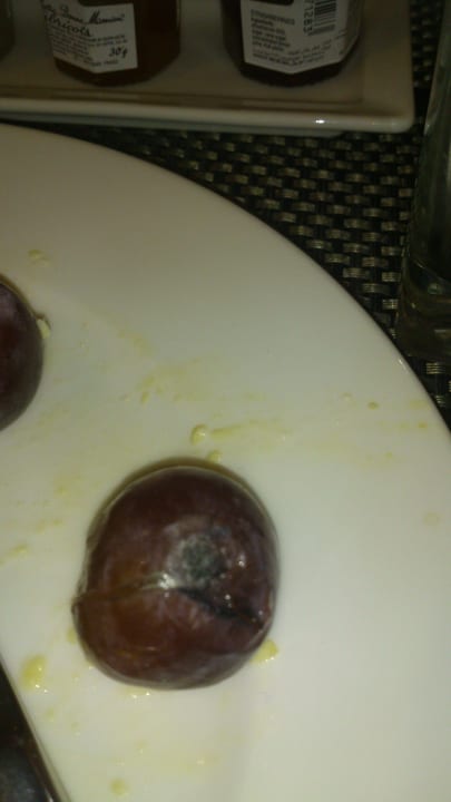 Schimmel am Obst ... Mövenpick Hotel Casablanca