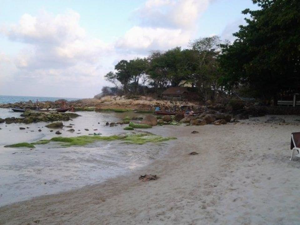 Hotelstrand, Blick nach rechts Bhundhari Chaweng Beach Resort