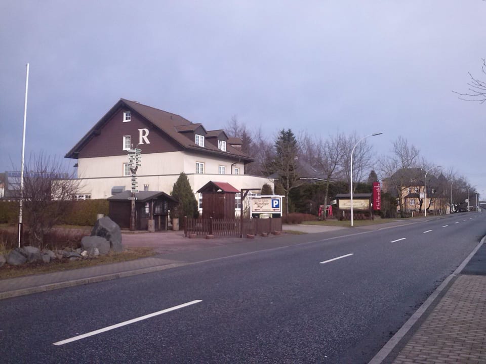 Außen Ansicht Straße Rennsteighotel Herrnberger Hof