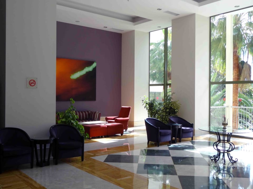 Eingangshalle  Arum Barut Collection