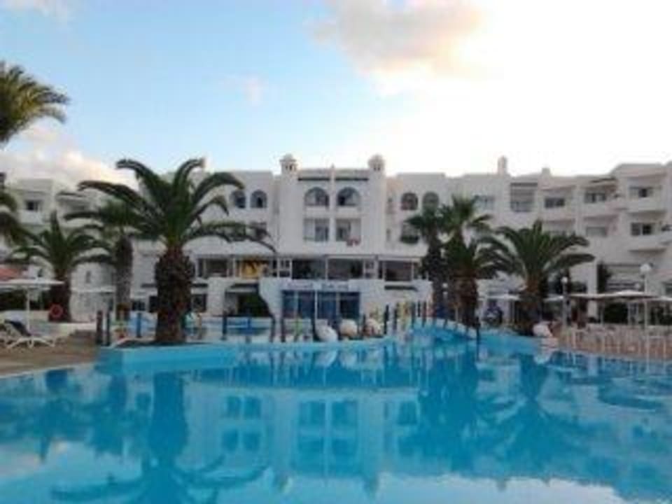 Poolanlage Hotel El Mouradi Skanes Beach