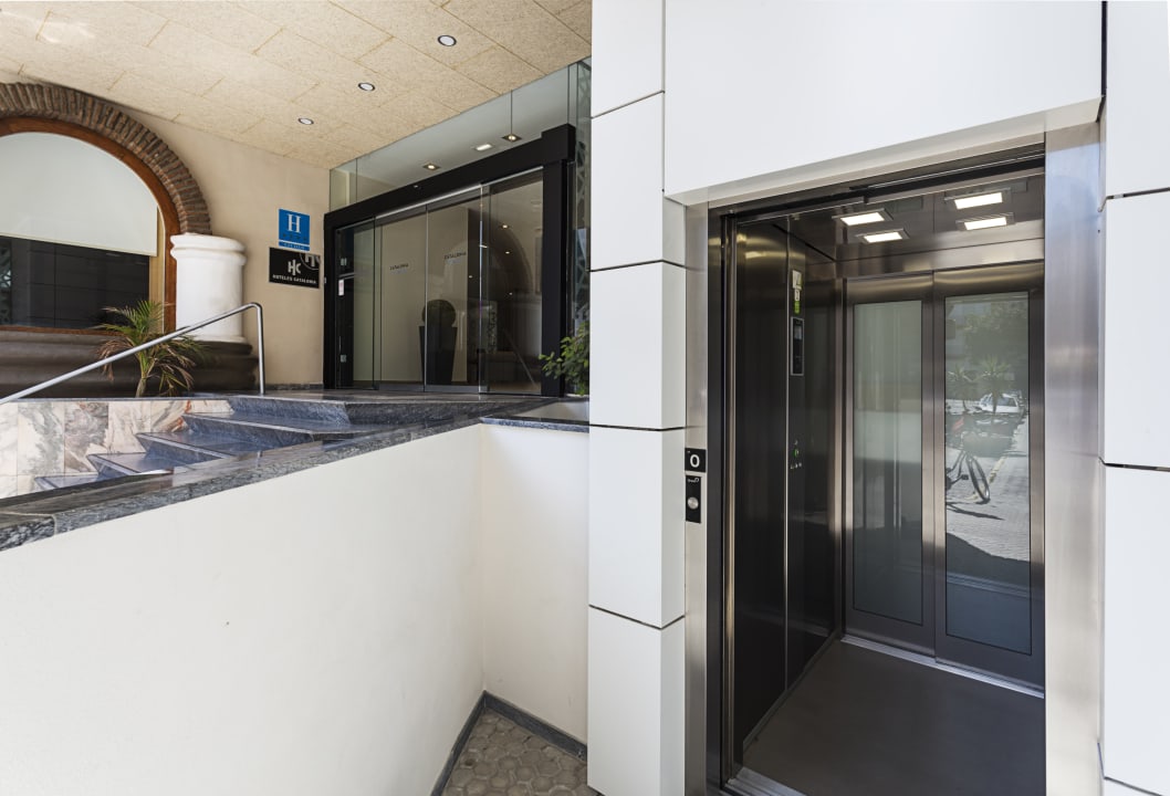 Lobby Hotel Catalonia Giralda