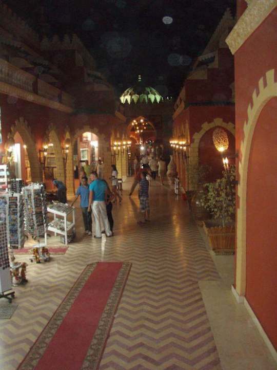Einkaufspassage im Hotel Pickalbatros Alf Leila Wa Leila Resort - Neverland Hurghada