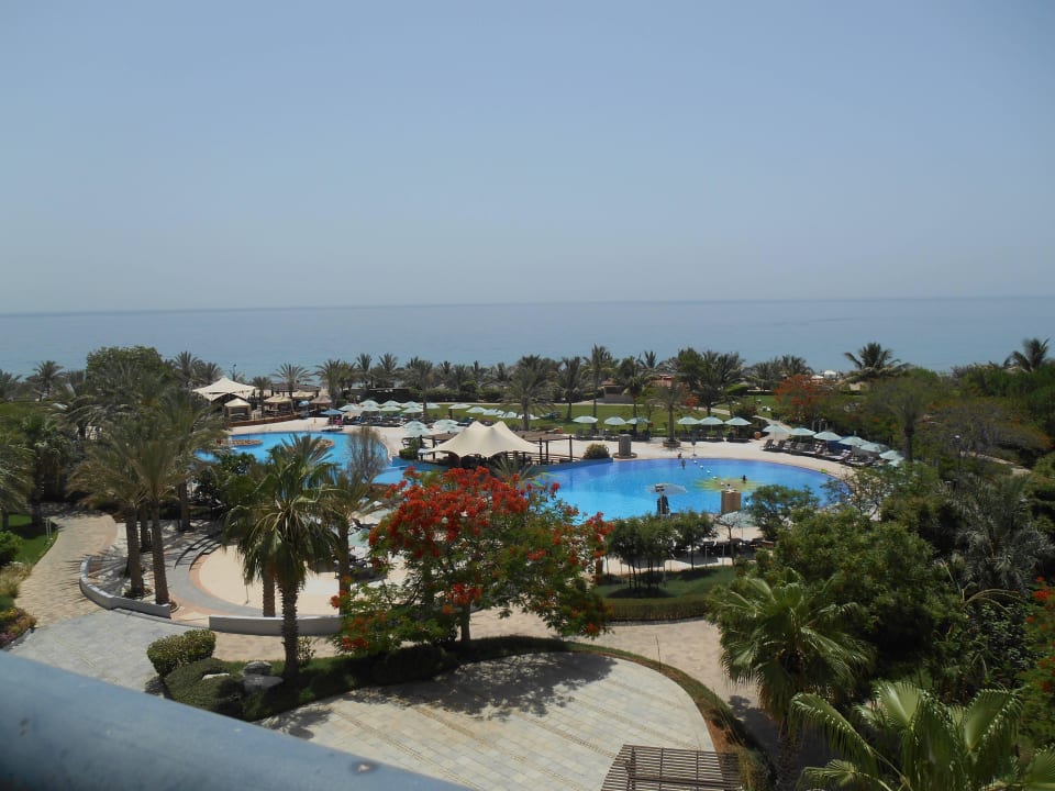 Vom Balkon Hotel Le Meridien Al Aqah Beach Resort