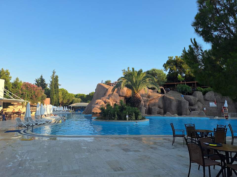 Pool Blue Waters Club