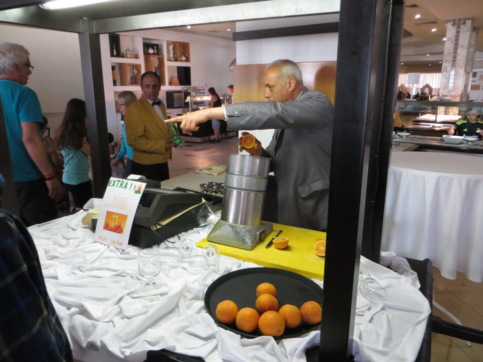 Frisch gepresster Saft (Gegen Bezahlung) El Mouradi Club Kantaoui