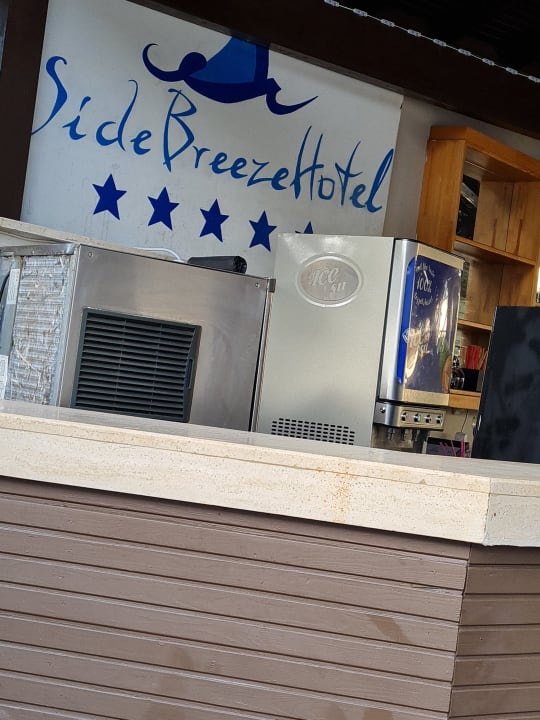 Gastro Side Breeze Hotel