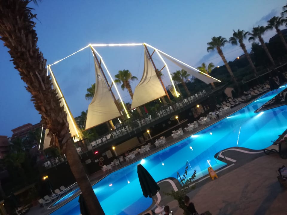 Pool Can Garden Resort