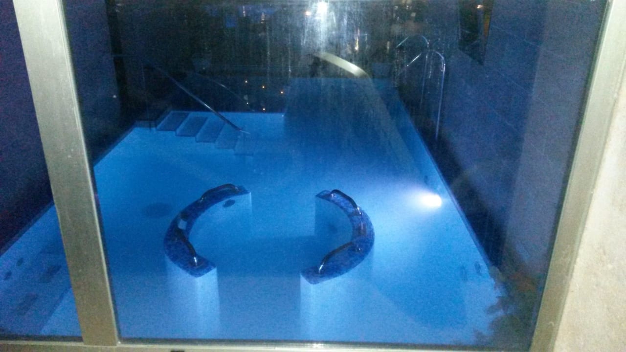 Spa-Becken mit Massagedüsen und Schwallbrausen Caprice Janeiro Hotel & Spa