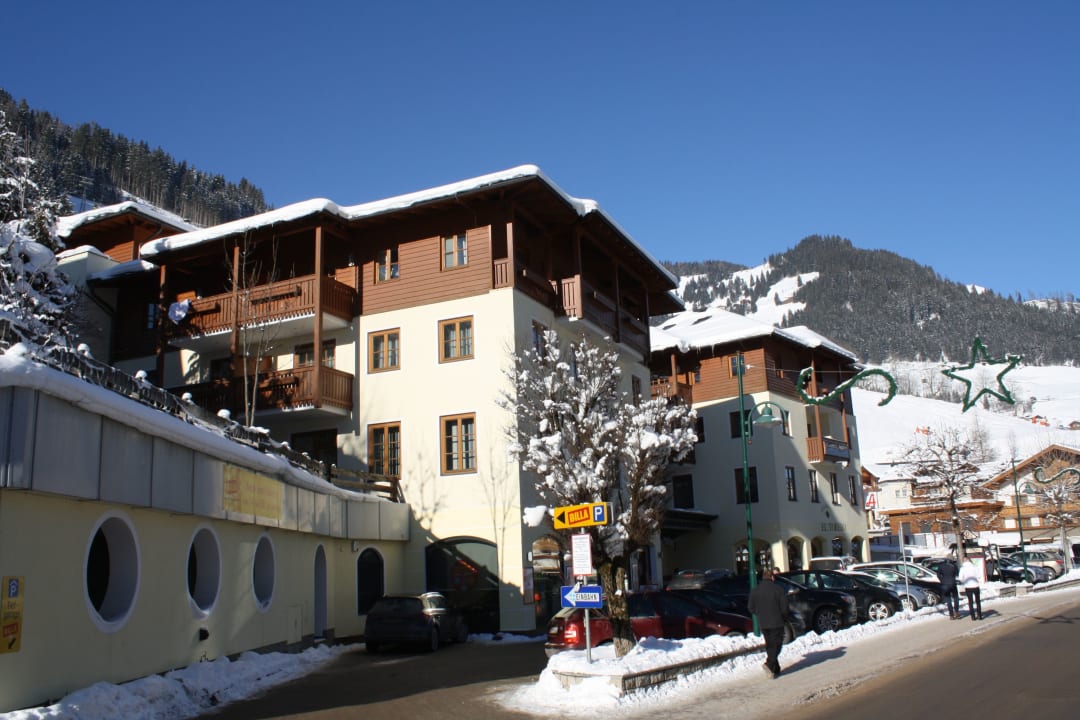 Außenansicht Appartementhaus Alpenpark